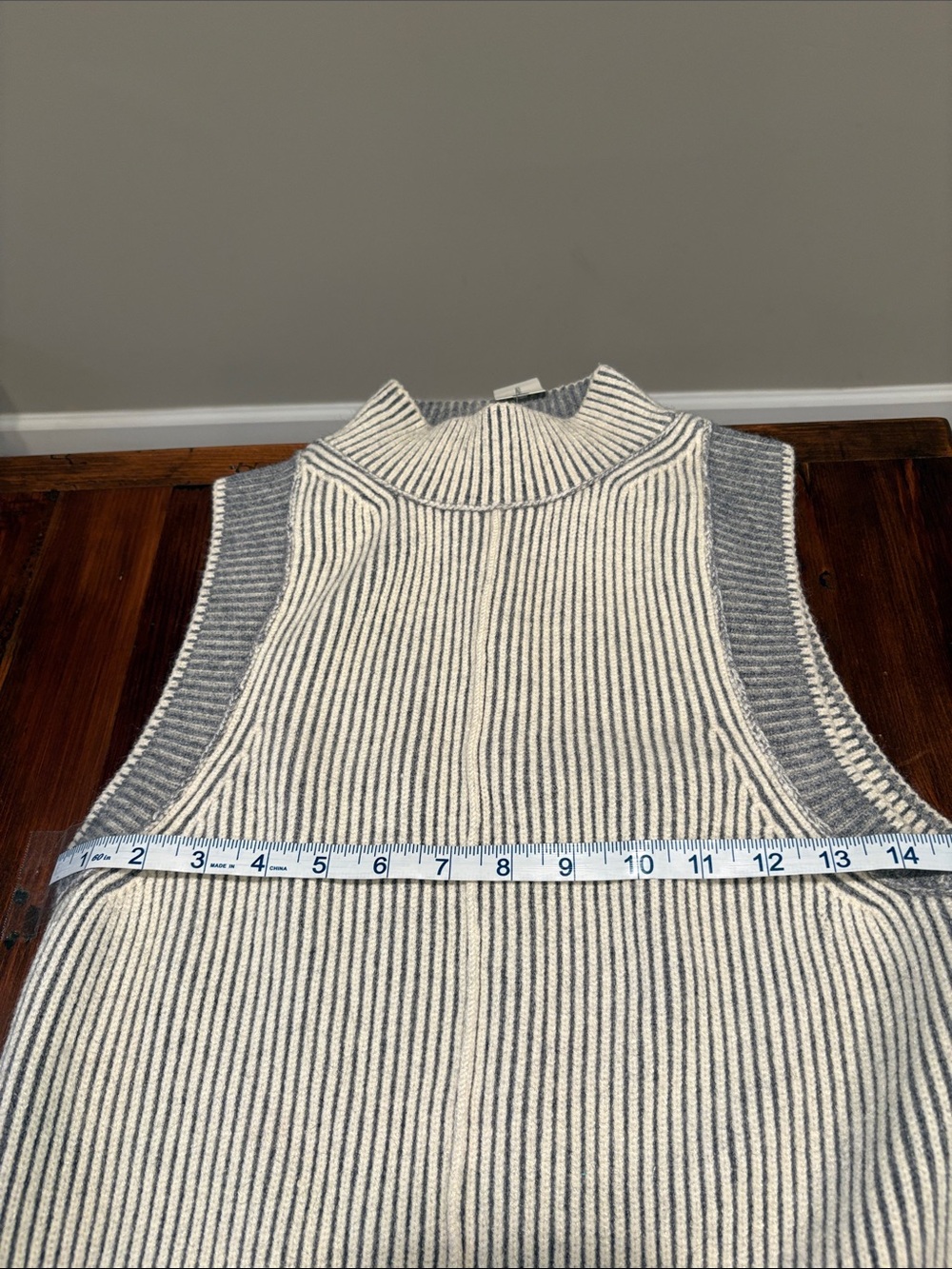 NWT Pilcro Ribbed Crop Sweater Tank Size XS - Picture 7 of 11